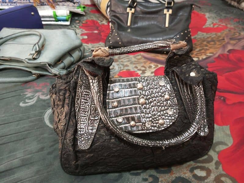 imported handbag for urgent sale 5