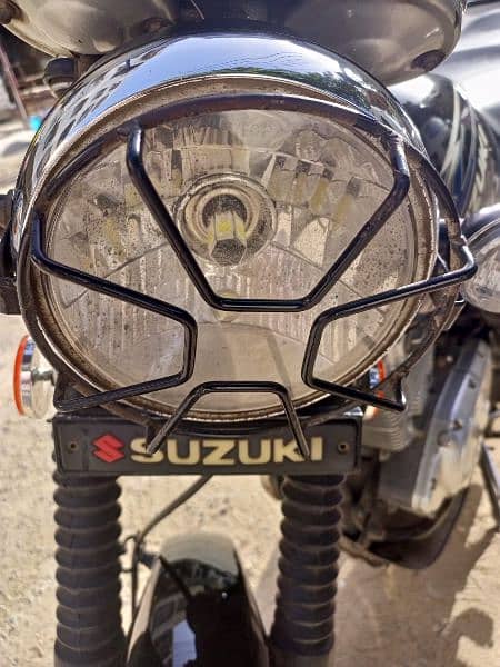 Suzuki GS 150 SE 2020 K End Black Alloy Wheel Just like Brand New Bike 6