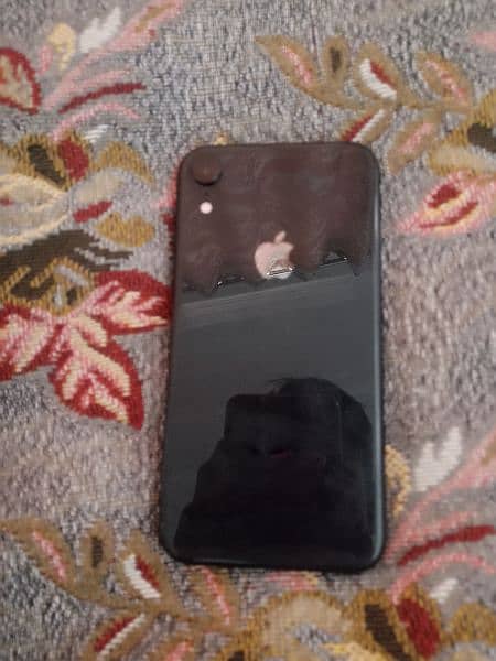 I PHONE XR 64 GB JV with Charger protector + Cover 1