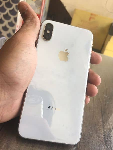 I PHONE X 64 GB   PTA approved 0