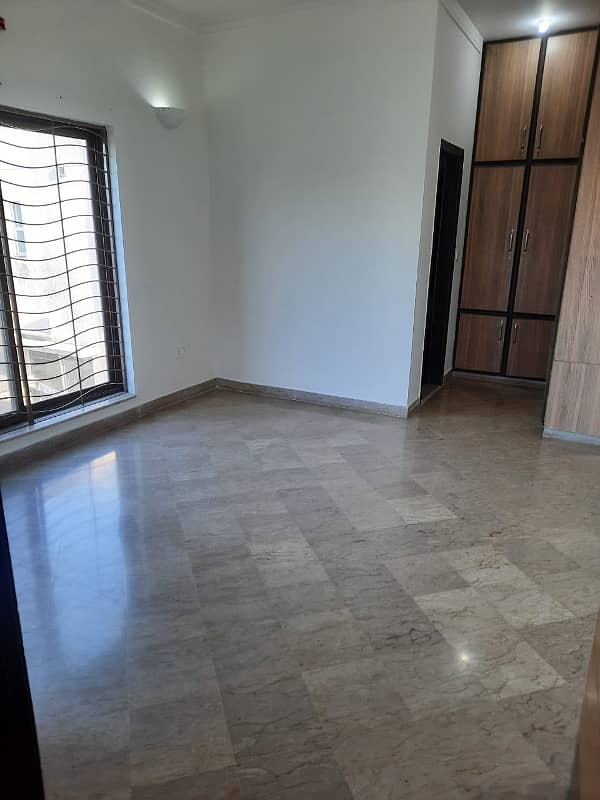 With Basement 5 Beds 10 Marla Prime Location House For Sale In Ex Air Avenue DHA Phase 8 Airport Road Lahore. 10