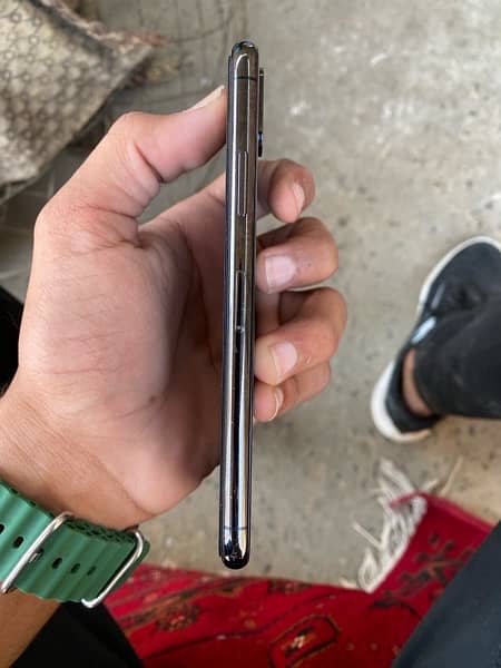 IPhone X 64 Gb waterpack luch condition 2