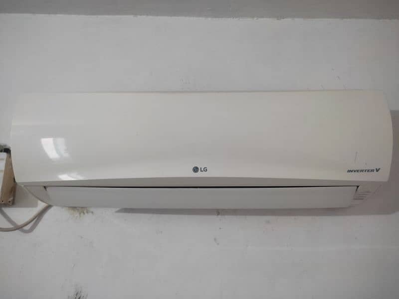 Used LG Inverter AC (Repaired and Gas Leaked) 0