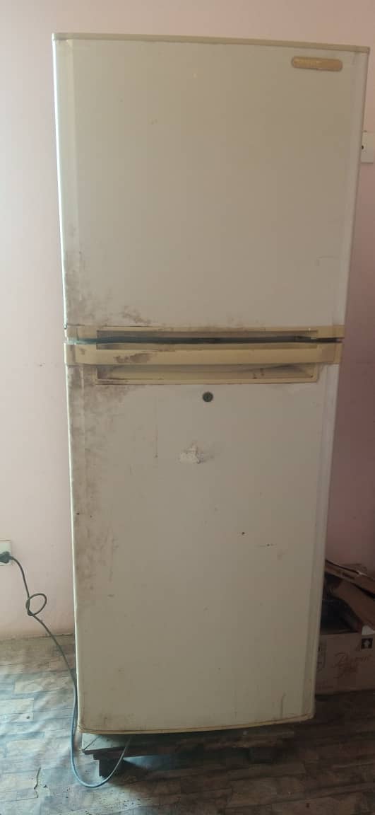 haler refrigerator 0