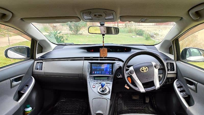 Toyota Prius 2009 model 2012 import and 2013 rigester 10