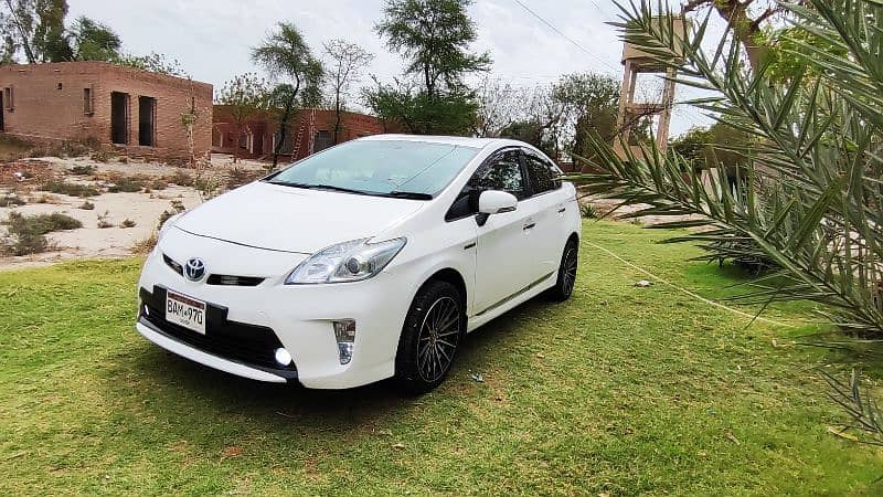 Toyota Prius 2009 model 2012 import and 2013 rigester 14