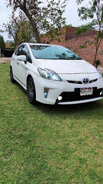 Toyota Prius 2009 model 2012 import and 2013 rigester 18