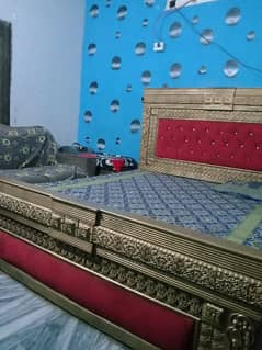 bed set with Sid tables and singhar