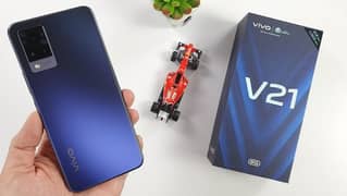 Vivo v21 5g 8 128 Lush condition contact 03026058708 WhatsApp