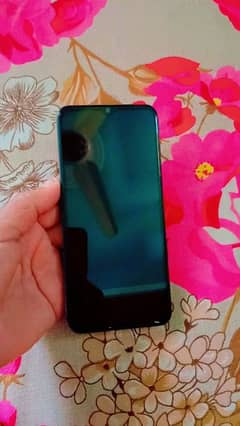 vivo y17s 4 128 11 months waranntey