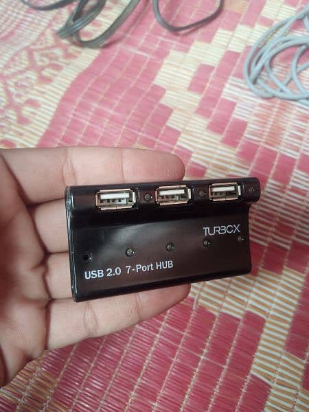 USB PORT HUB 12 MOBILE CHARGERS 1
