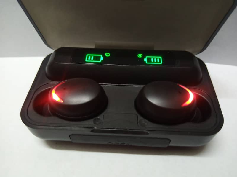 Wireless air buds good sound quality with 1 month qurentee 5
