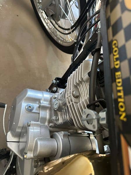 Honda CG 125 Golden  Special Edition 2024 h125cc OHV Air Cooled engin 4