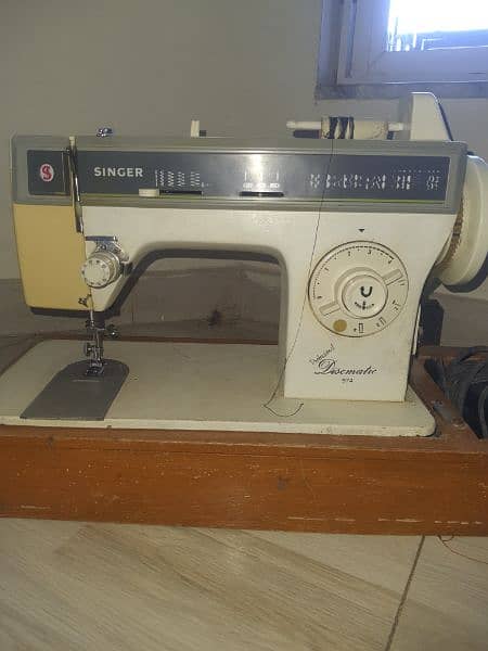 Singer sewing Machine 0