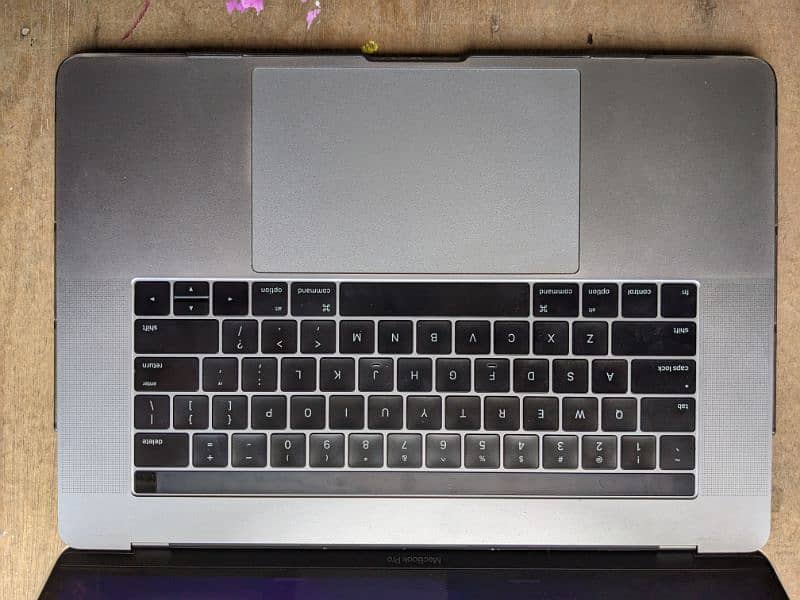 MacBook Pro 2016 15 inch 6