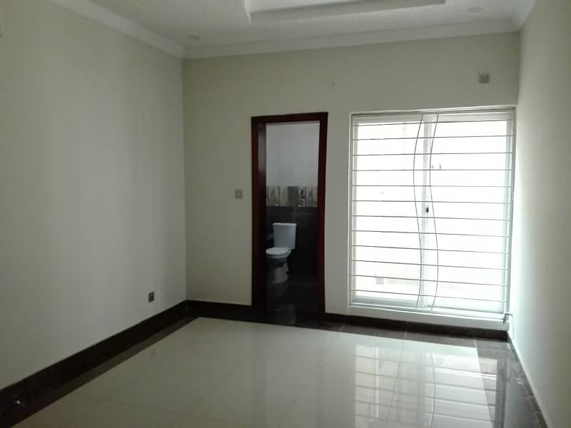 Buy A 1800 Square Feet Upper Portion For rent In G-11 2