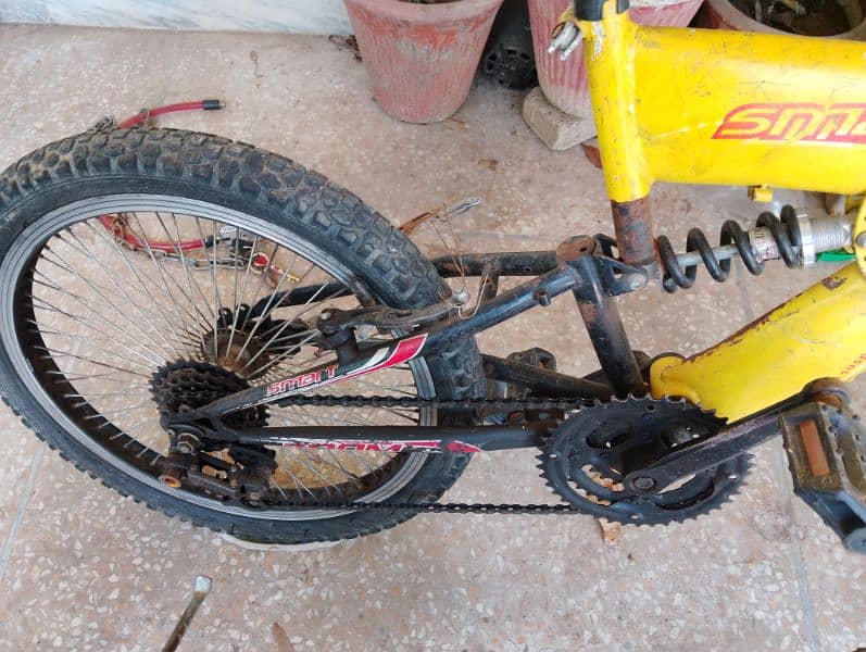 Mountain Bikes Good Condition Imported red and yellow. 5