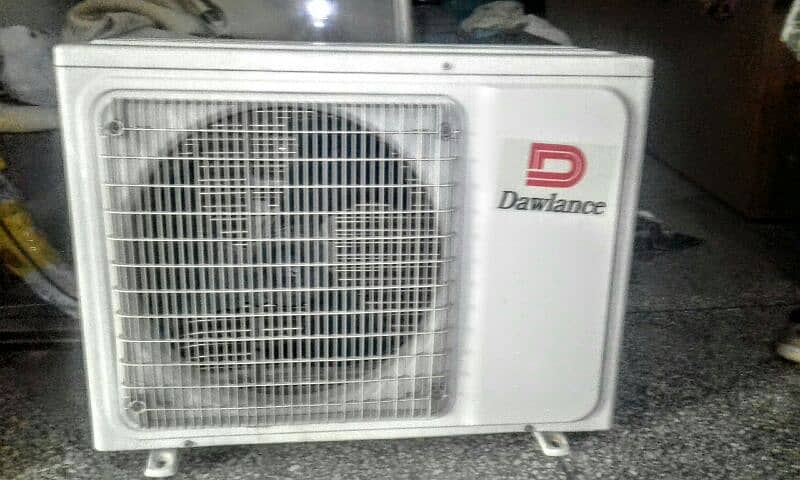 Dawlance DC inverter AC ton 2