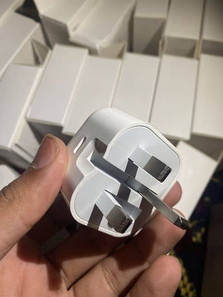 iphone 20 w pd adapter 0