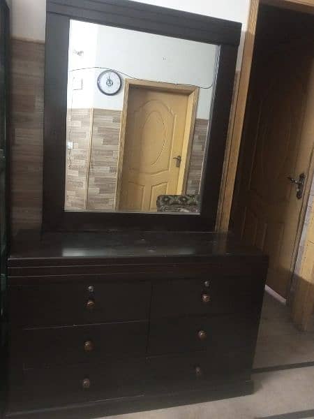 used dressing table 1