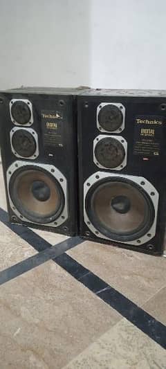 speakers