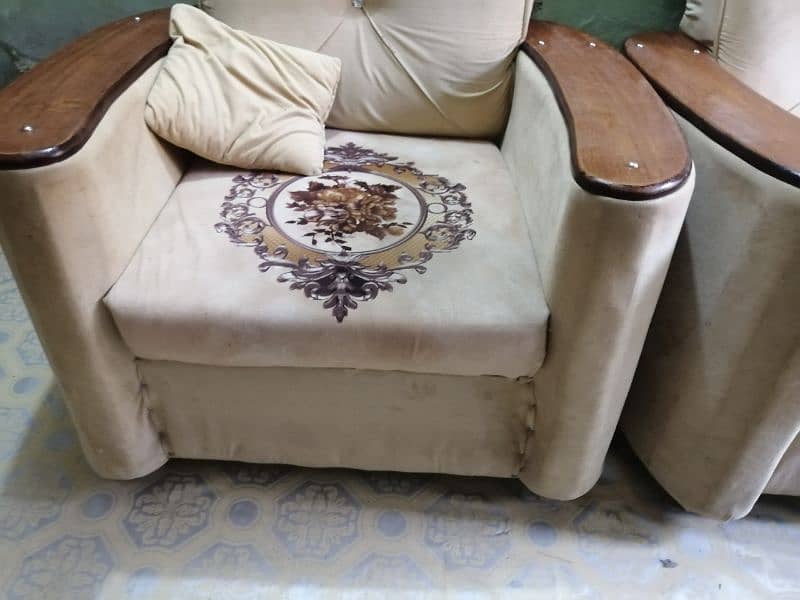 sofa 2 seater for sale 0