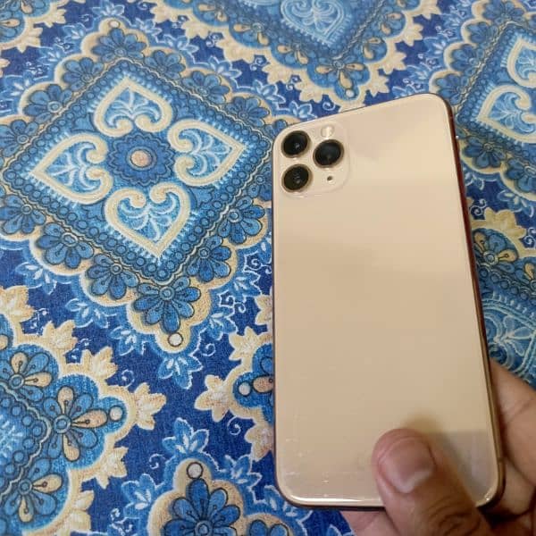 Iphone 11 Pro 256gb, golden color. esim+physical PTA approved 0