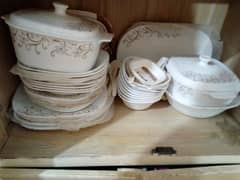 Marbel dinner set 72 pcs new without box 0