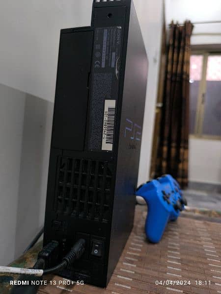I AM PROMOTED TO CLASS 9 SO I WANT TO SELL MY PS2 SLIM. 0