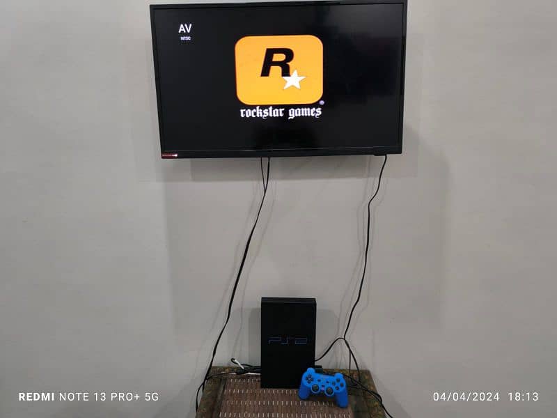 I AM PROMOTED TO CLASS 9 SO I WANT TO SELL MY PS2 SLIM. 3