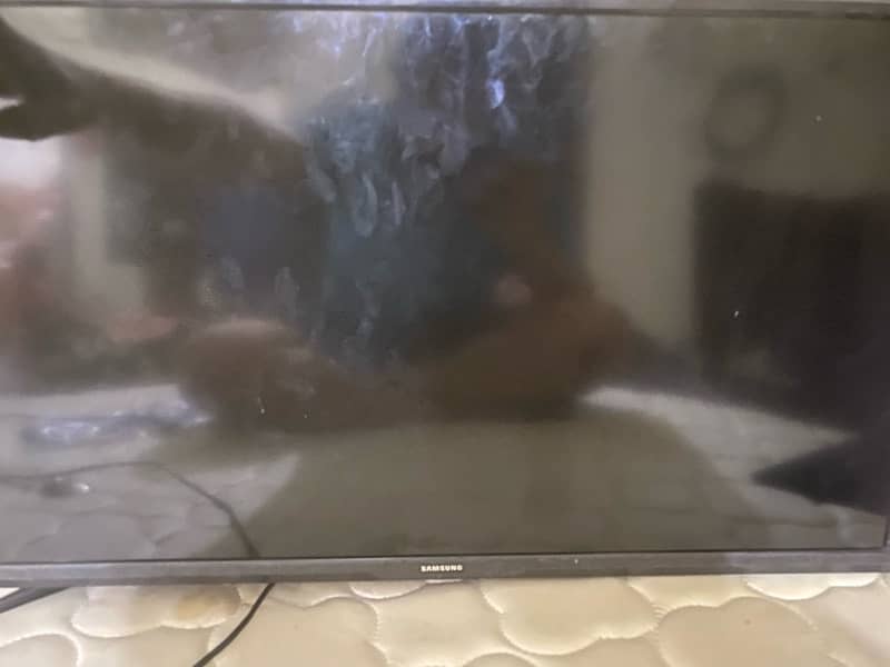 Samsung Smart LED 32 Inches 1