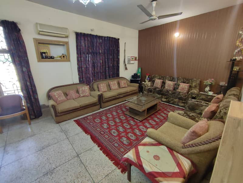 OWNER BUILD TRIPLE STORY HOUSE FOR SALE IN ALI TOWN LAHORE 7