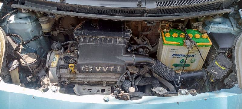 Toyota Vitz 2005 4