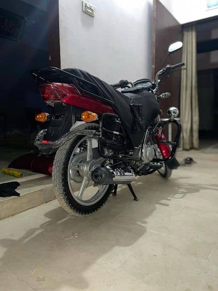 Suzuki 110 red colour new condition 3