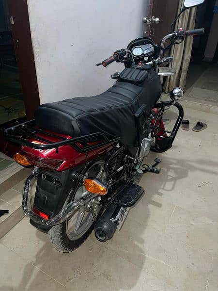 Suzuki 110 red colour new condition 4