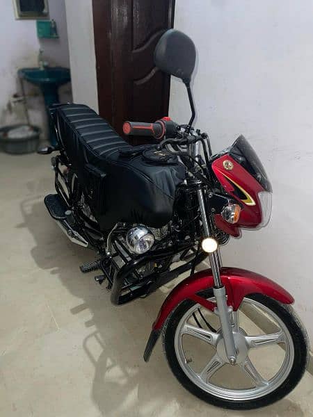 Suzuki 110 red colour new condition 6