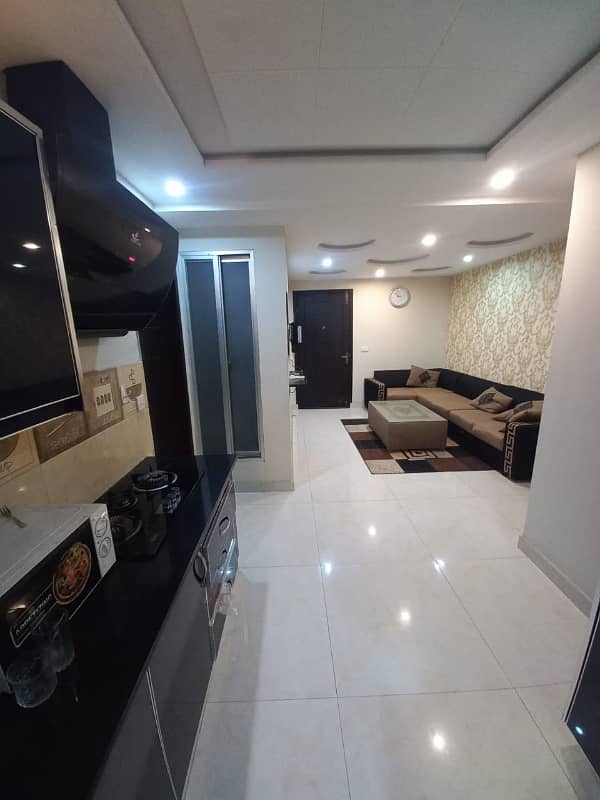 1 Bed Fully Furnished Flat For Sale In Bahria Town Lahore 8