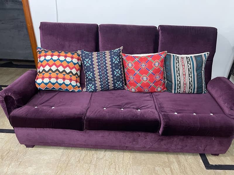 5 Seater Sofa in Good Condition 0
