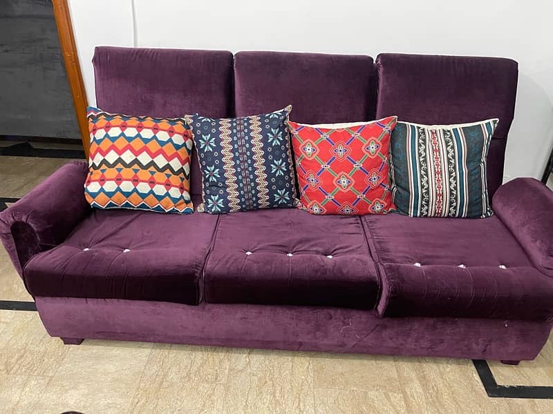 5 Seater Sofa in Good Condition 1