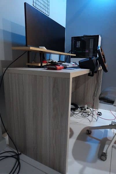 Computer desk table for gaming pc setup 0