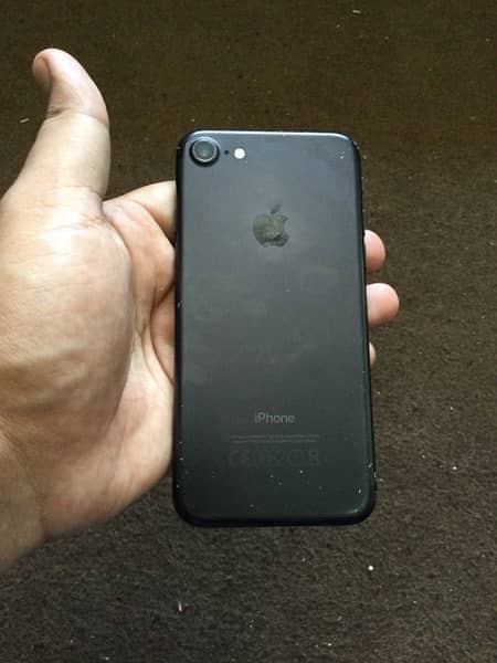 IPHONE 7 128Gb Official Pta Approve Black Color 2