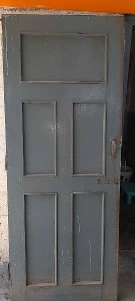 used doors ak daam sahi halat ma ha 1