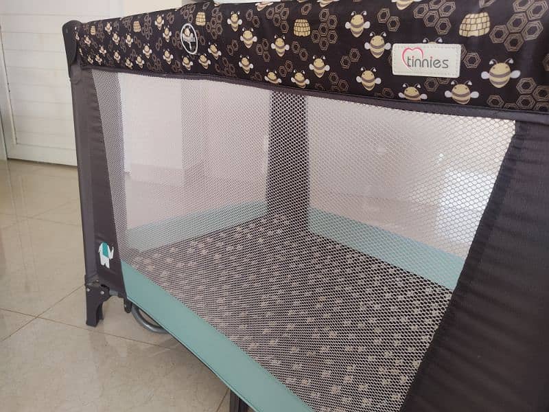Tinnies Baby Cot Very Good Condition 4