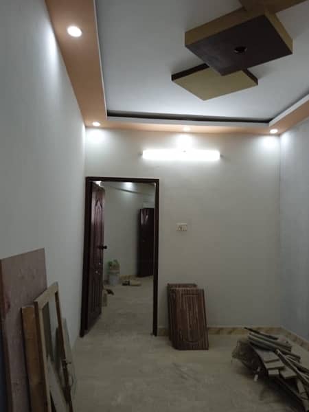 2 bad launch For Rent in Nazimabad no 5 5/c 7