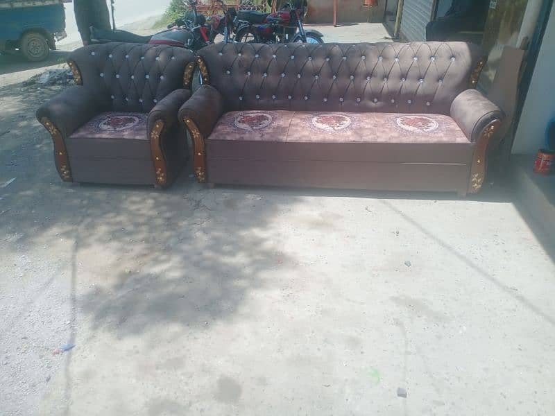 5 seater dubai plus sofa for sale. 0