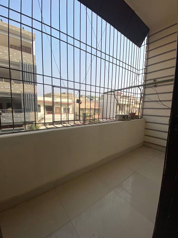 NEW PORTION FOR RENT 2 BED DD NEED & CLEAN 1ST FLOOR 7