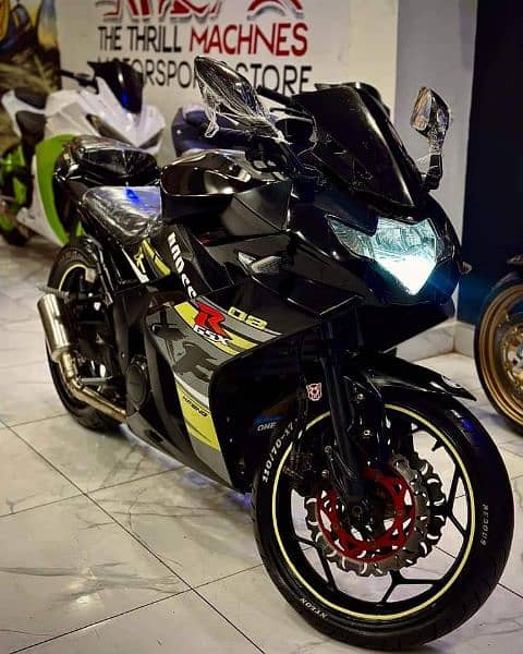 Suzuki GSXR 400cc heavy bike 0
