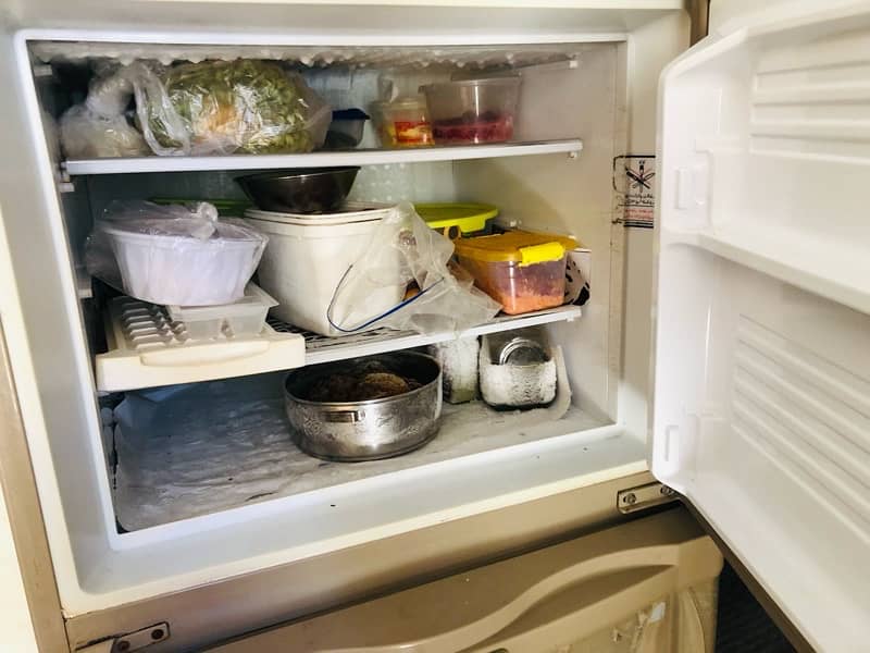 Dawlance refrigerator in used 1