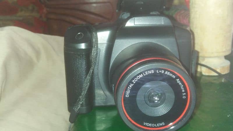 SLR Camera For Sale - 16 Megapixels 0