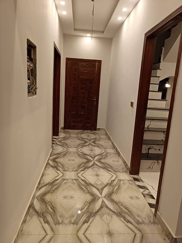 14 Marla owner build house for sale in Overseas A block bahria town lahore. 2